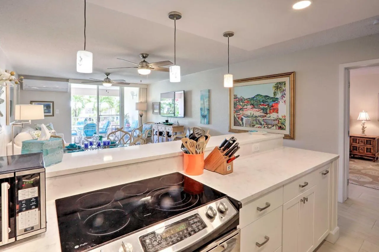 Tropical St Thomas Resort Getaway With Pool Access! Nazareth Apartment