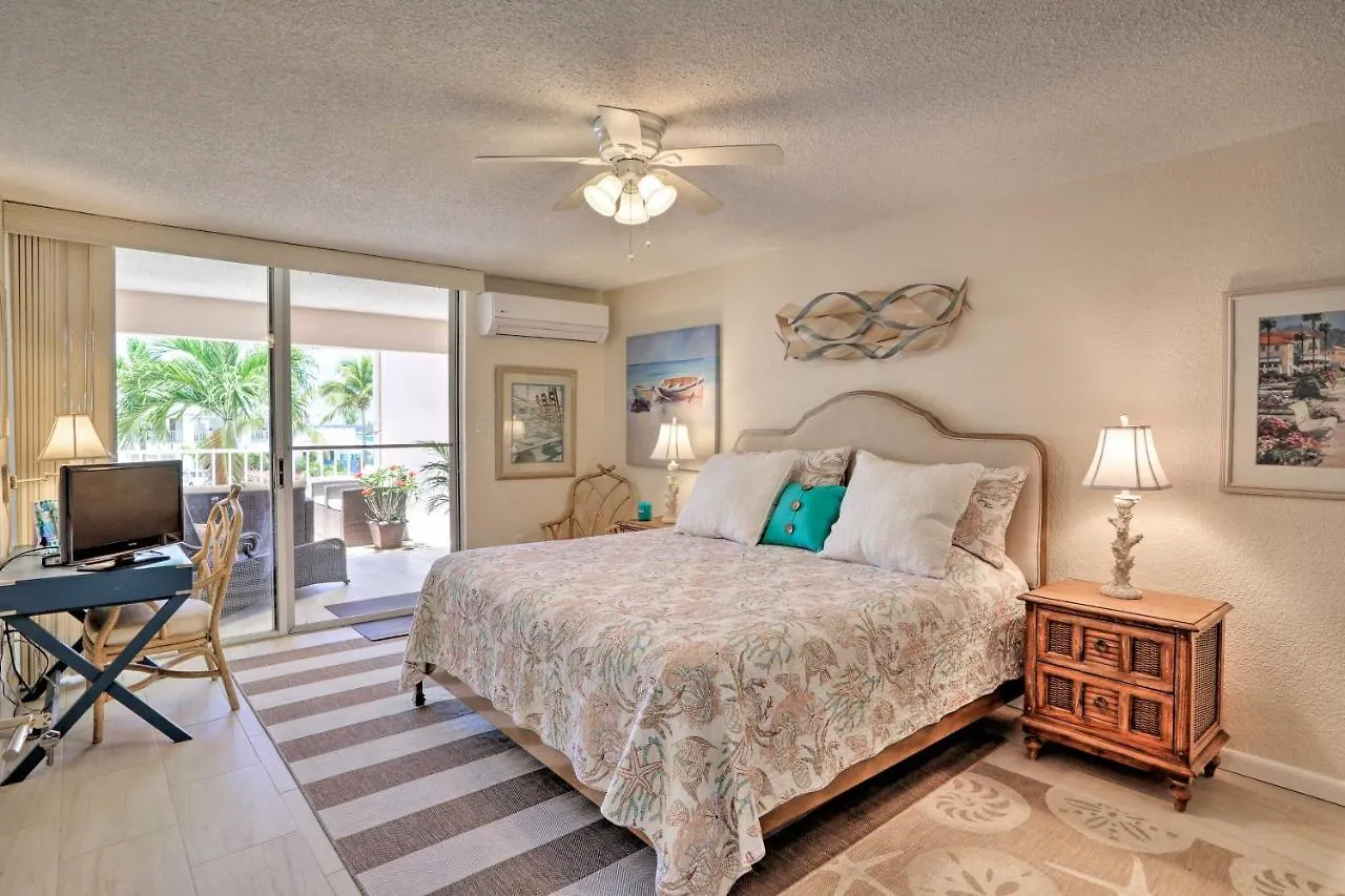 Tropical St Thomas Resort Getaway With Pool Access! Nazareth